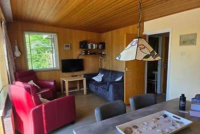 Bungalow für 6 Personen mit sehr großem Garte...