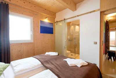 Üppiges Chalet mit Whirlpool