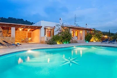 Charmantes Haus auf Ibiza mit Blick auf...