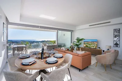 Stylish 3-Bed Apartment | Alcazaba Lagoon...