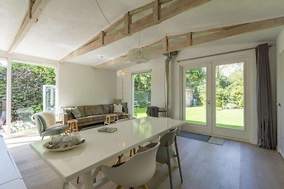 Luxe bungalow met terras