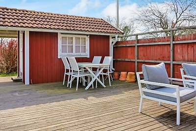 4 person holiday home in LÖTTORP