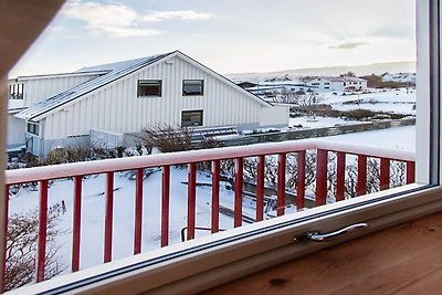 Wohnung mit Blick auf die Stadt und das Meer