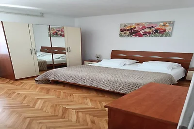 Apartment Ivica - Three Bedroom Apartment wit...