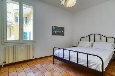 Wohnung in Bologna mit Terrasse