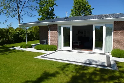 Moderne Villa am Ufer des Veere-Sees