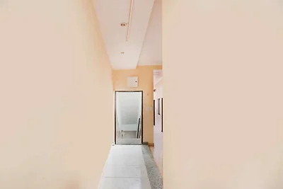 Super Hotel O Radhaswami Nagar