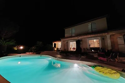 Villa in Saint-Raphaël mit privatem Pool