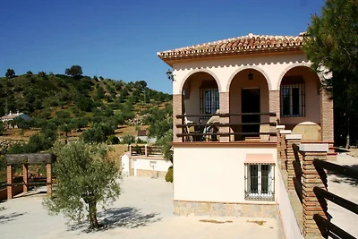 Rustikale Villa in Alora mit Swimmingpool