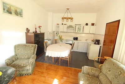 Wohnung in Starigrad Paklenica
