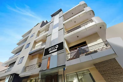 Super Hotel O Uttam Nagar