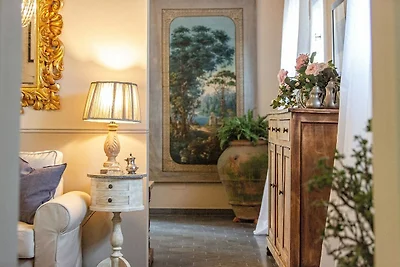 Bauernhaus in Pescia mit Pool und Garten