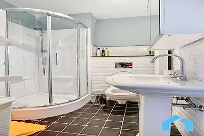 Gemütliche, sonnige Wohnung der Nähe von...