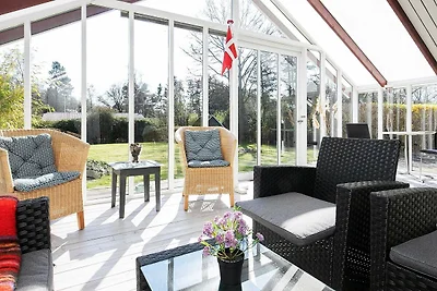 6 Personen Ferienhaus in Humble