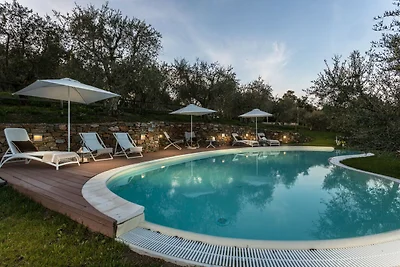Villa bei Lucca mit Pool und Aussicht