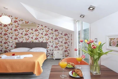 Apartments Villa Angela - Studio Apartment wi...