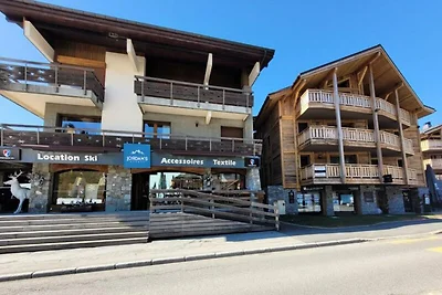 Komplett renovierte Wohnung am Fuße der...