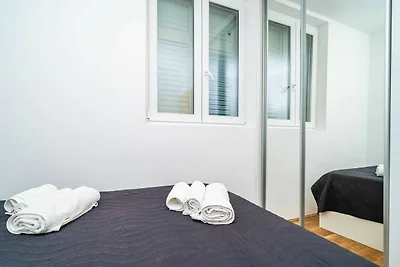 Apartment Joky - One-Bedroom Apartment