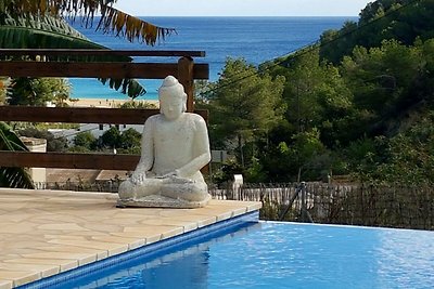 Hermosa villa en Cala de Sant Vicent, Ibiza, ...