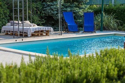 Luxuriöse Villa in Šibenik mit Pool