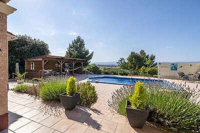 Luxuriöse Villa mit privatem Pool in Escales