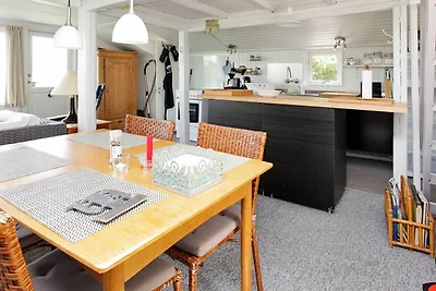4 Personen Ferienhaus in Asnæs