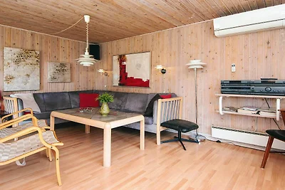 Geraumige Hutte im Kiefernwald -- By Traum...