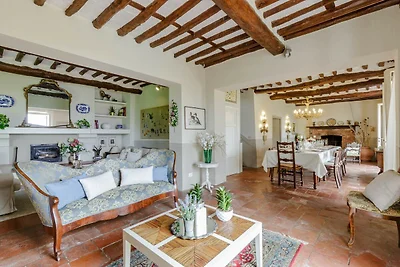 Villa in Toscana con piscina a sfioro