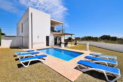 Villa in Cala d'Or vlakbij het strand van Cal...