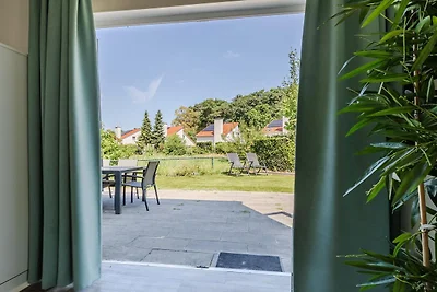 Villa in Arcen mit Bad und...