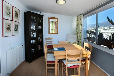 Wohnung in Nerja mit Spa und Meerblick