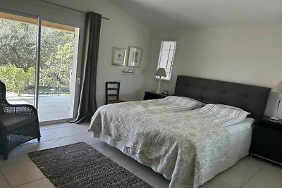 Schöne Villa mit Swimmingpool
