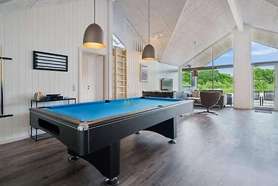 Ritiro spazioso vicino alla spiaggia -- By Tr...