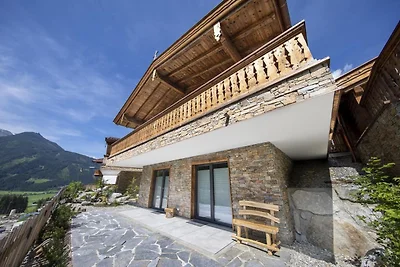 Chalet in Neukirchen nahe Wildkogel Arena