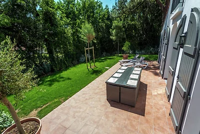 Schöne Villa mit Terrasse in Biarritz