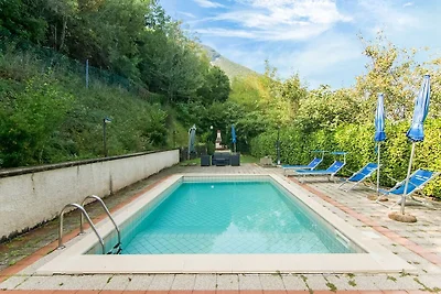 Modernes Ferienhaus mit privatem Pool