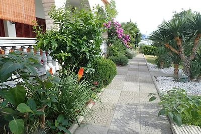 Ferienwohnung in Senj mit Schwimmbecken