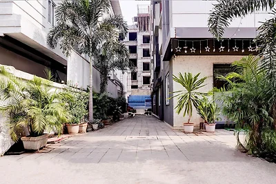 Super Townhouse OAK Kopar Khairane Navi...