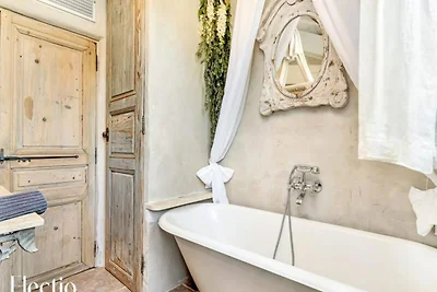 Apartment in Oppède mit beheiztem Pool