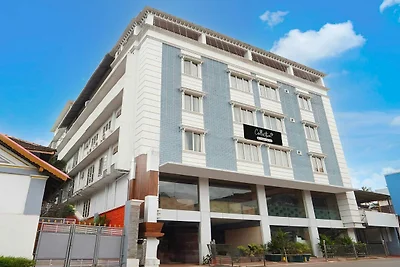 Collezione O MG Road Trivandrum