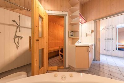 Ferienhaus mit Sauna im Ferienpark Mirow