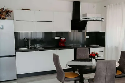 Modern Seget Vranjica Apartment with Terrace ...