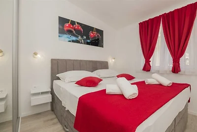 Ruhige Landvilla in Naklice