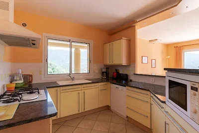 Villa moderna con piscina privata
