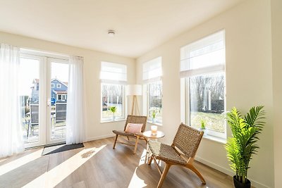 Schönes Ferienhaus in Simonshaven am wasser