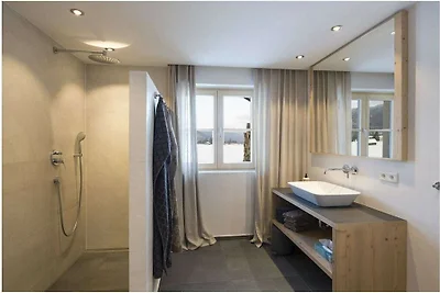 Vakantieappartement in Krün met zwembad