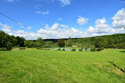 Angenehmes Ferienhaus in Asnières mit...
