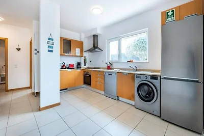 Appartement in Burgau met zwembad en balkon