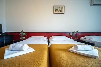 Hotel Issa - Triple Room Sea View
