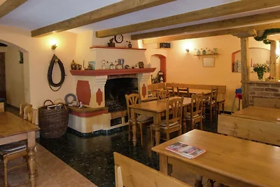 Geräumiges Ferienhaus in Rudnik mit privatem...